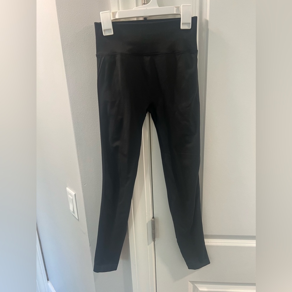Lululemon leggings size 4